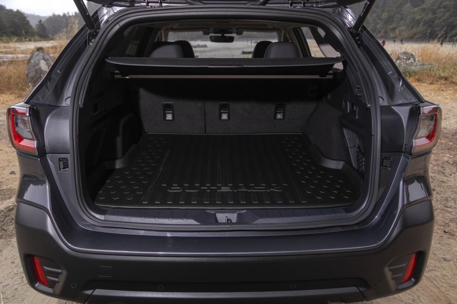 Багажник Subaru Outback Onyx Edition XT 2019 года  (NA) (фото 30 из 40)